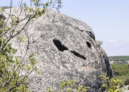 Cave város Eski-Kermen útvonalakat, helyét, leírását, hogyan juthatunk el oda autóval és gyalog