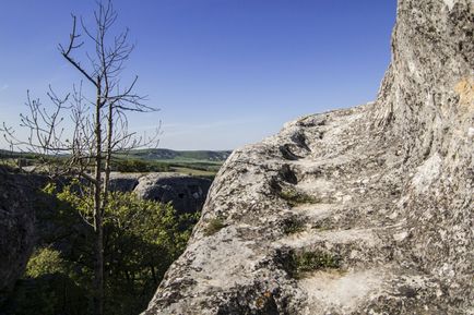 Cave város Eski-Kermen útvonalakat, helyét, leírását, hogyan juthatunk el oda autóval és gyalog