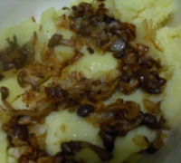 Пиріжки з картоплею і опеньками фото рецепт приготування