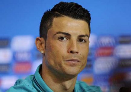 Coafuri ale jucătorului de fotbal Cristiano Ronaldo