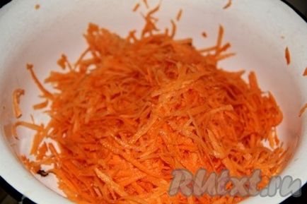 Előállítása A savanyú káposztát naponta - egy recept egy fotó