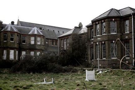Publicarea clinicilor de psihiatrie abandonate din Marea Britanie