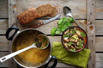 Рецепти супу з консервованим зеленим горошком