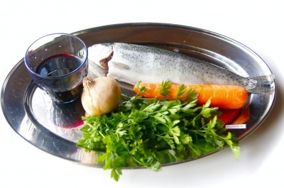 Hal a bor - lépésről lépésre recept, hogyan kell főzni egy fotó (lépésről lépésre) Hal a bor - lépésről lépésre recept, hogyan kell főzni fotókkal