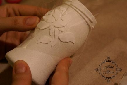 Un magazin de artizani - cum să faceți o reliefă volumetrică pe o suprafață rotunjită