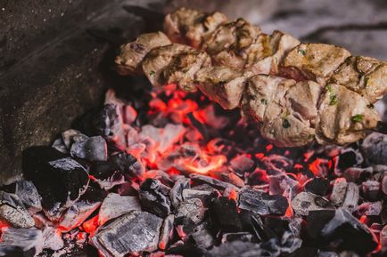 Secretele pregătirii unui kebab shish georgian