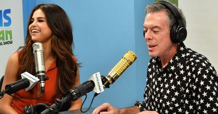 Selena Gomez la radio la emisiunea de dimineață