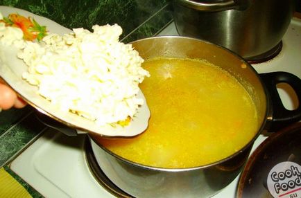Supă de brânză cu rețetă de broccoli cu fotografie
