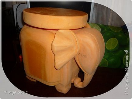 Elephant-stand pentru flori