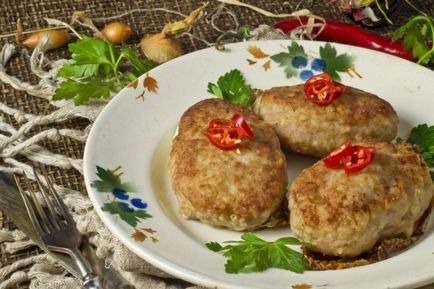 Juicy karaj burgonyával (karaj burgonya) Juicy sertésborda burgonyával