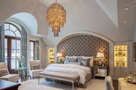 Dormitor în descriere stil neoclasic și idei de interior