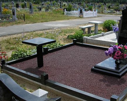 Tabelul în cimitir - de la frecare