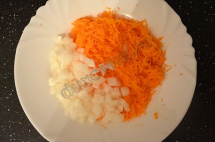 Leves brokkoli és olvasztott sajttal - egy recept lépésről lépésre képek (sajt leves brokkoli recept) Leves brokkolival és olvasztott sajttal - egy recept lépésről lépésre fotók