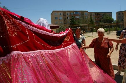 Nunta in mangistau, respectand traditiile stramosilor, comoda de sex feminin