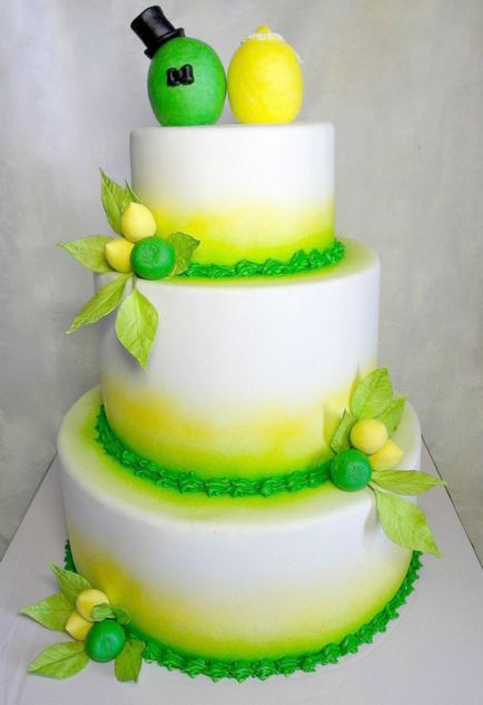 Tort de nunta galben verde