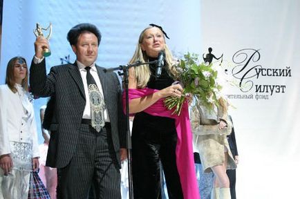 Tatyana mikhalkova cu un blog de modă de arcul