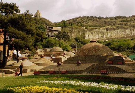 Baze de sulf din Tbilisi, odihnă în Georgia