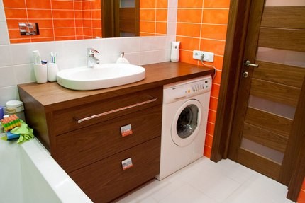 Szekrény a mosogató alatt egy fürdőben, hogyan kell választani típusú oszlopok, ami jobb, és miért