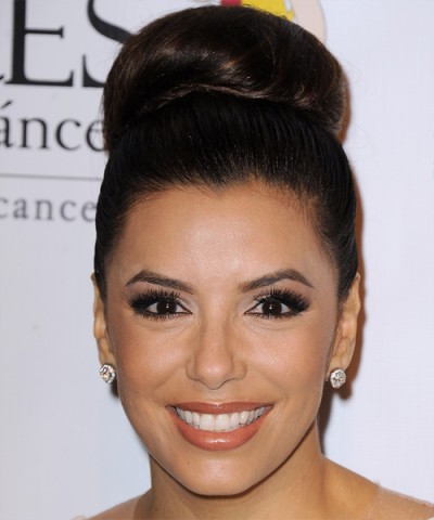 Lehetőségek esküvői frizurák Eva Longoria fotó anyagok (haj) Lehetőségek esküvői frizurák Eva Longoria fotó anyagok