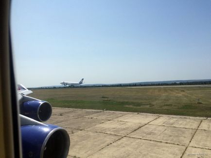 Varna (var) -Moscow (vko) cu Transaero