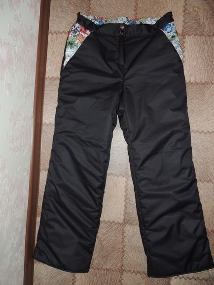 Форма жіночих утеплених штанів, шкатулка