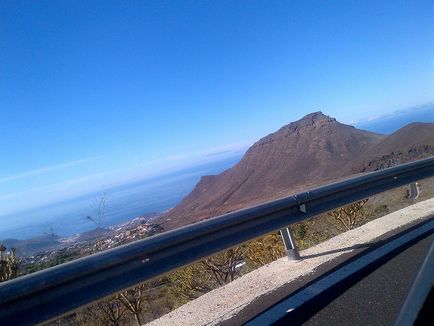 Vulcan Teide sau principalul parc național de pe tenerife, spre vulcan