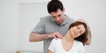 Repedés a nyakon, amikor fordult a fejét okok, diagnózis, kezelés, megelőzés