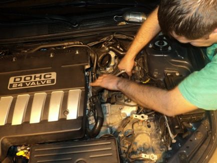 Înlocuirea ambreiajului cu epuizarea chevrolet, auto