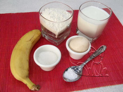 Băutură de banane pe kefir - rețetă delicioasă și simplă pas cu pas cu o fotografie