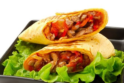 Ideea de afaceri a chipilor neobișnuit de fast food, souvlaki, rulouri de ou, burrito