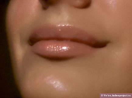Lip gloss lip gloss vinil max max (nuanta 2167) de la rimmel - recenzii, fotografii si pret