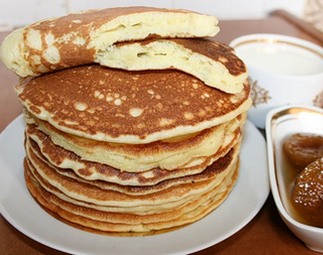 Pancake pe manke (clatite semolina) reteta cu fotografie
