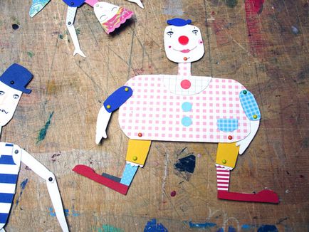 Paper Doll Toy szóló pántok a bábszínházak számára