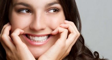 Що краще композитне відновлення або протезування зубів