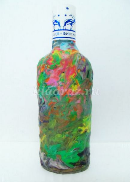 Декор пляшки пластиліном з подальшою розписом вироби