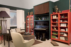 Design interior al livingului cu pian - femeie