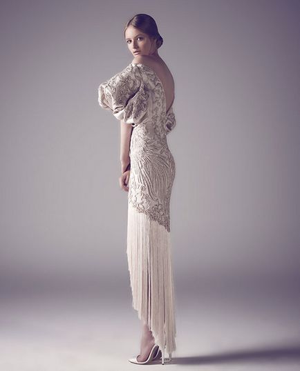A menyasszony a jelmezes haute couture ashi stúdió (utcai divat) A menyasszony a jelmezes haute couture ashi studio