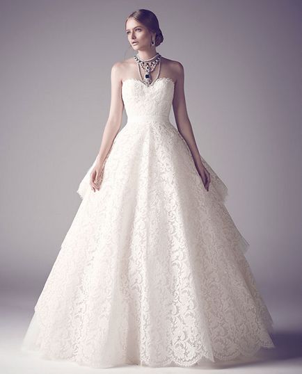 A menyasszony a jelmezes haute couture ashi stúdió (esküvői divat) A menyasszony a jelmezes haute couture ashi studio