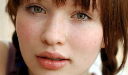 Emily Browning - életrajz, fotók, személyes élet, barát, magasság, súly (bio) Emily Browning - életrajz, fotók, személyes élet, barát, magasság, súly