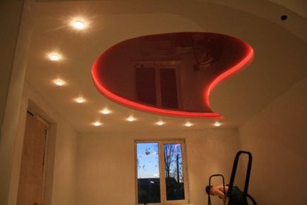 Fényképek duplex mennyezetek (duplex) Fényképek duplex álmennyezetek