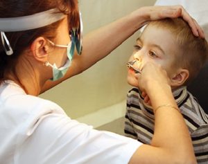 Organism străin în nasul unui copil cum să furnizeze primul ajutor