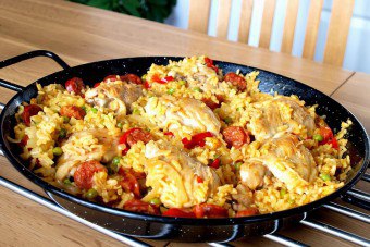 Főzni Mexican „paella” a különböző receptek egy házban