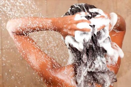 Cum să spălați părul în mod corespunzător