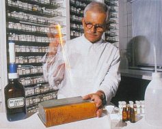Cum acționează medicul homeopat (principiile muncii)