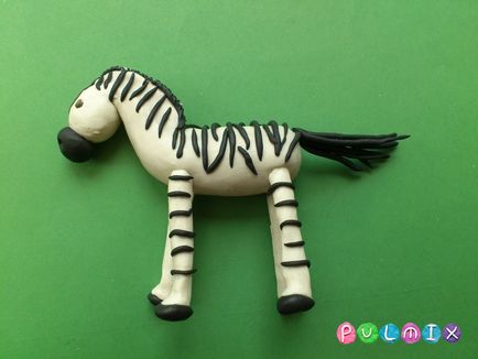 Cum se formează zebra din plasticină în etape