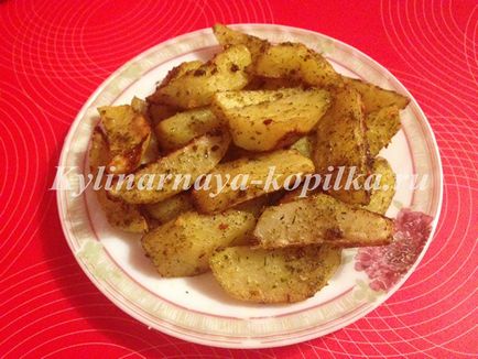 Картопля дольками запечений в духовці рецепт з фото