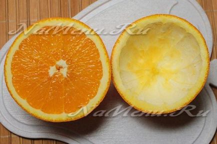 Sfeșnic frumos din portocaliu