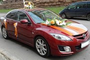 Червоний кортеж, оренда червоних седанів в Полтавае, білий автомобіль на весілля