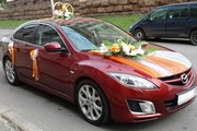Red tuple bérleti szedánok Volgograd piros, fehér autó az esküvő (piros) Red tuple bérleti szedánok Volgograd piros, fehér autó esküvő