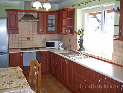 Bucătării clasice - 118 de fotografii în interioare reale